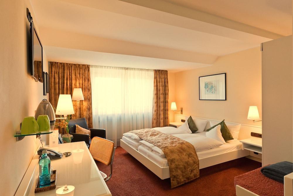 Hotel Deutscher Hof Трир Экстерьер фото