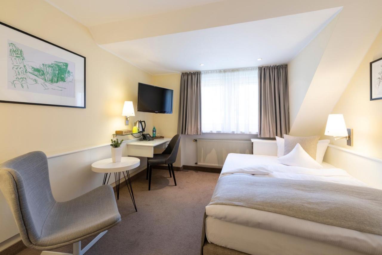 Hotel Deutscher Hof Трир Экстерьер фото