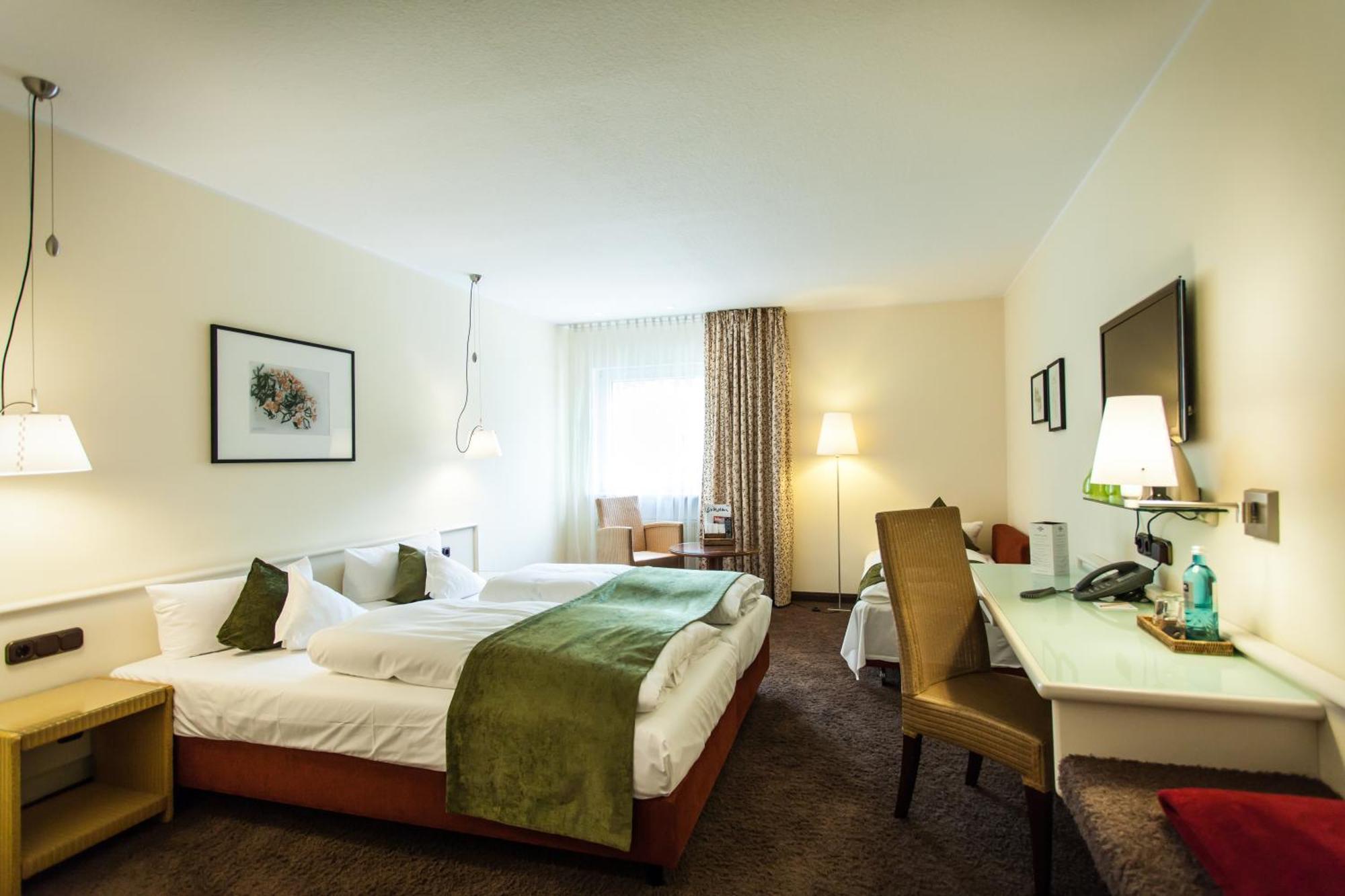 Hotel Deutscher Hof Трир Экстерьер фото
