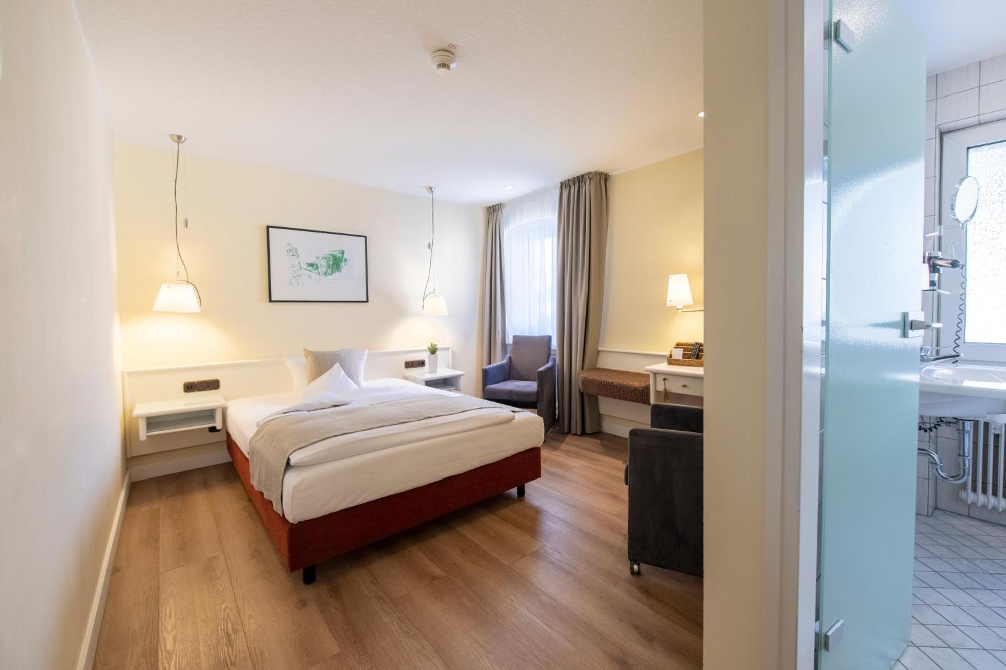 Hotel Deutscher Hof Трир Экстерьер фото