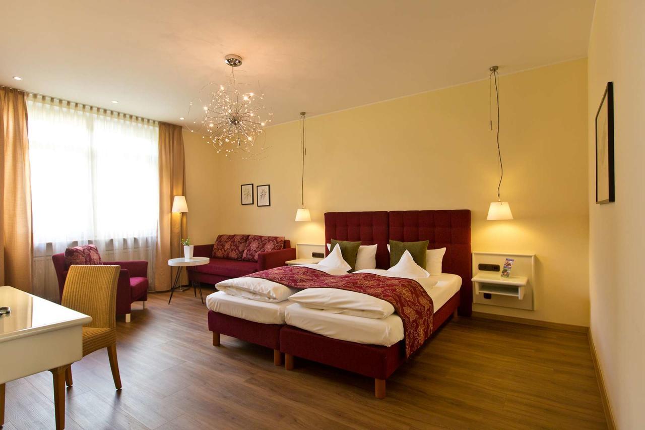 Hotel Deutscher Hof Трир Номер фото