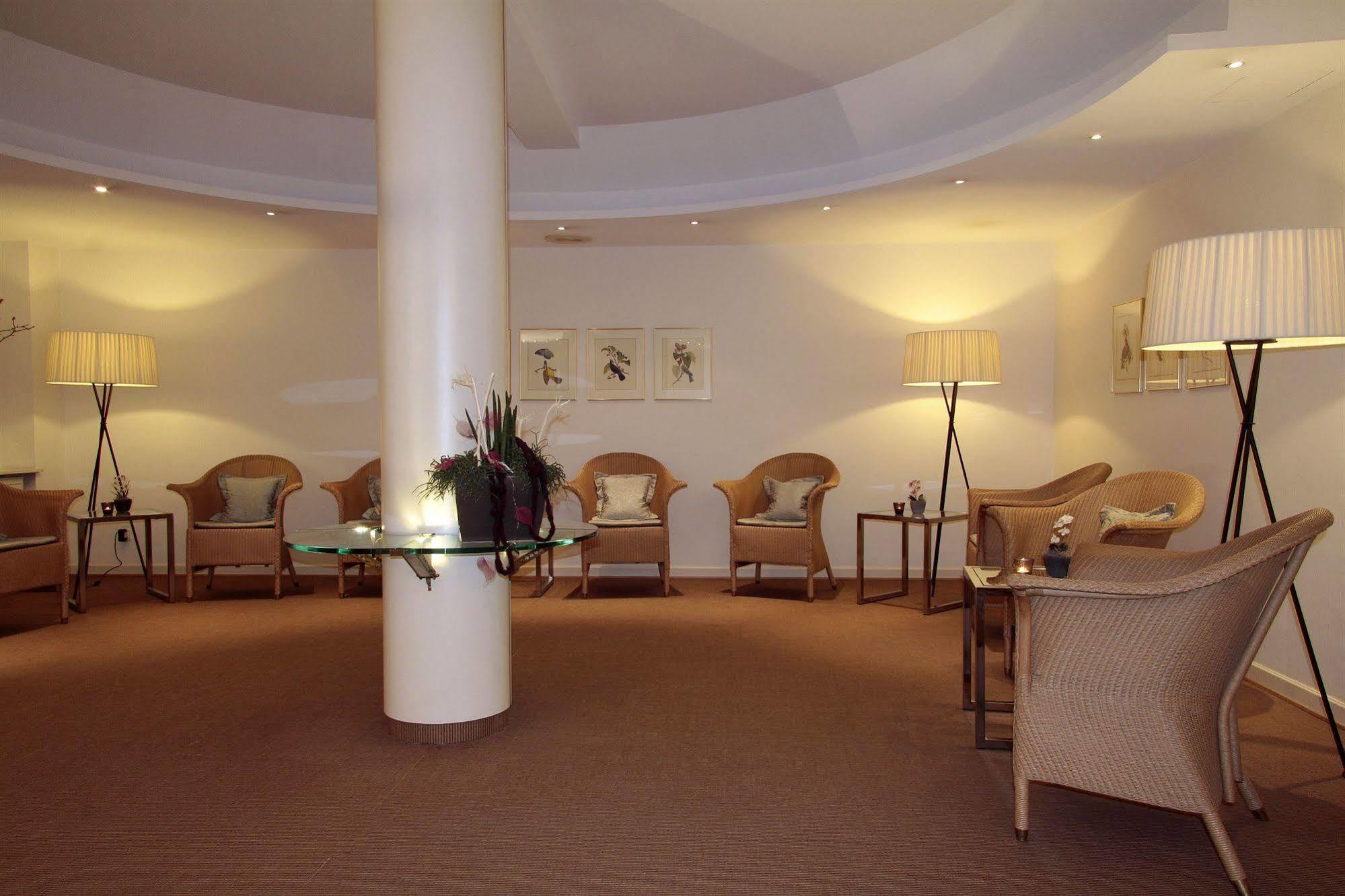 Hotel Deutscher Hof Трир Экстерьер фото