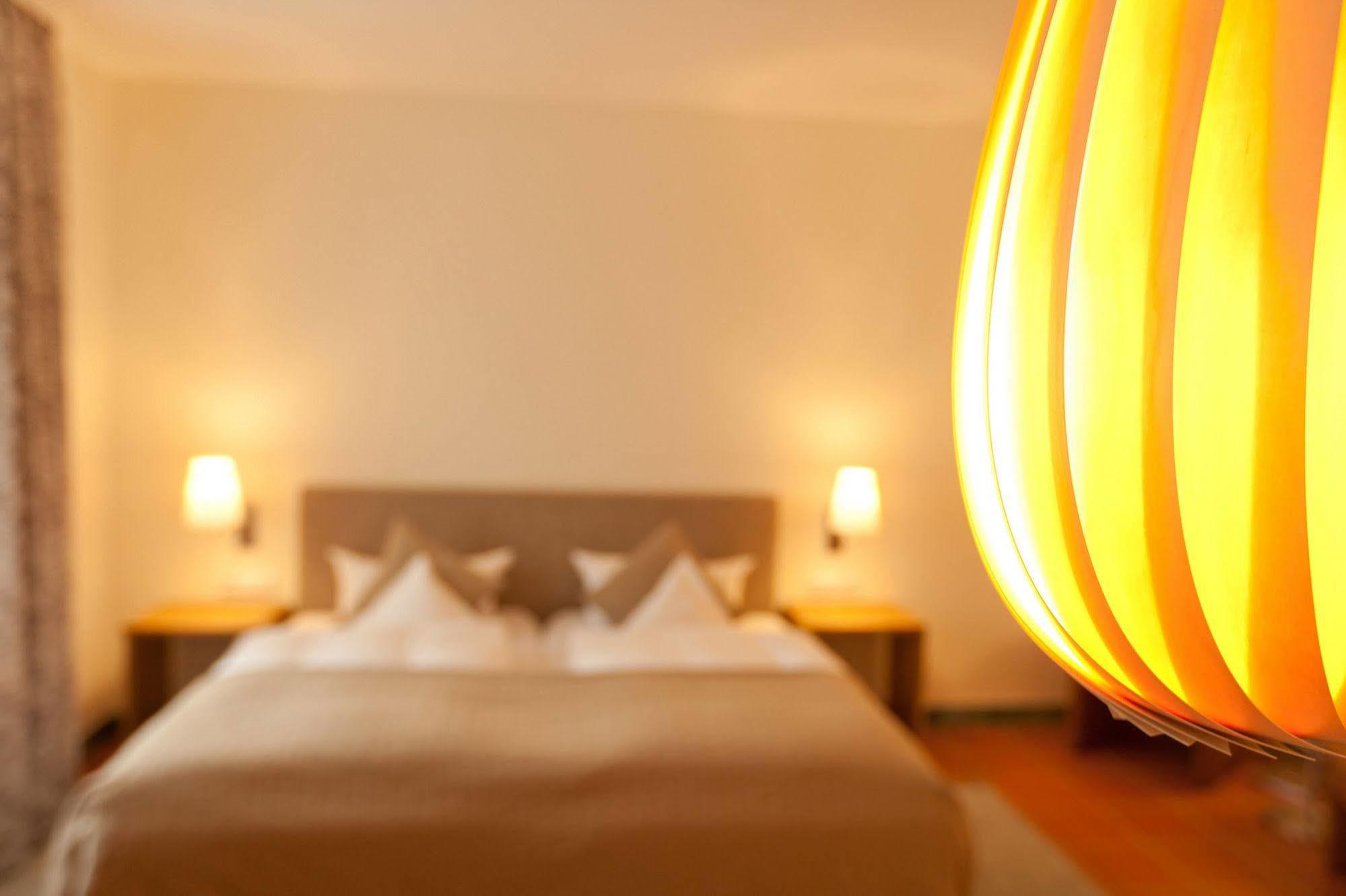 Hotel Deutscher Hof Трир Экстерьер фото