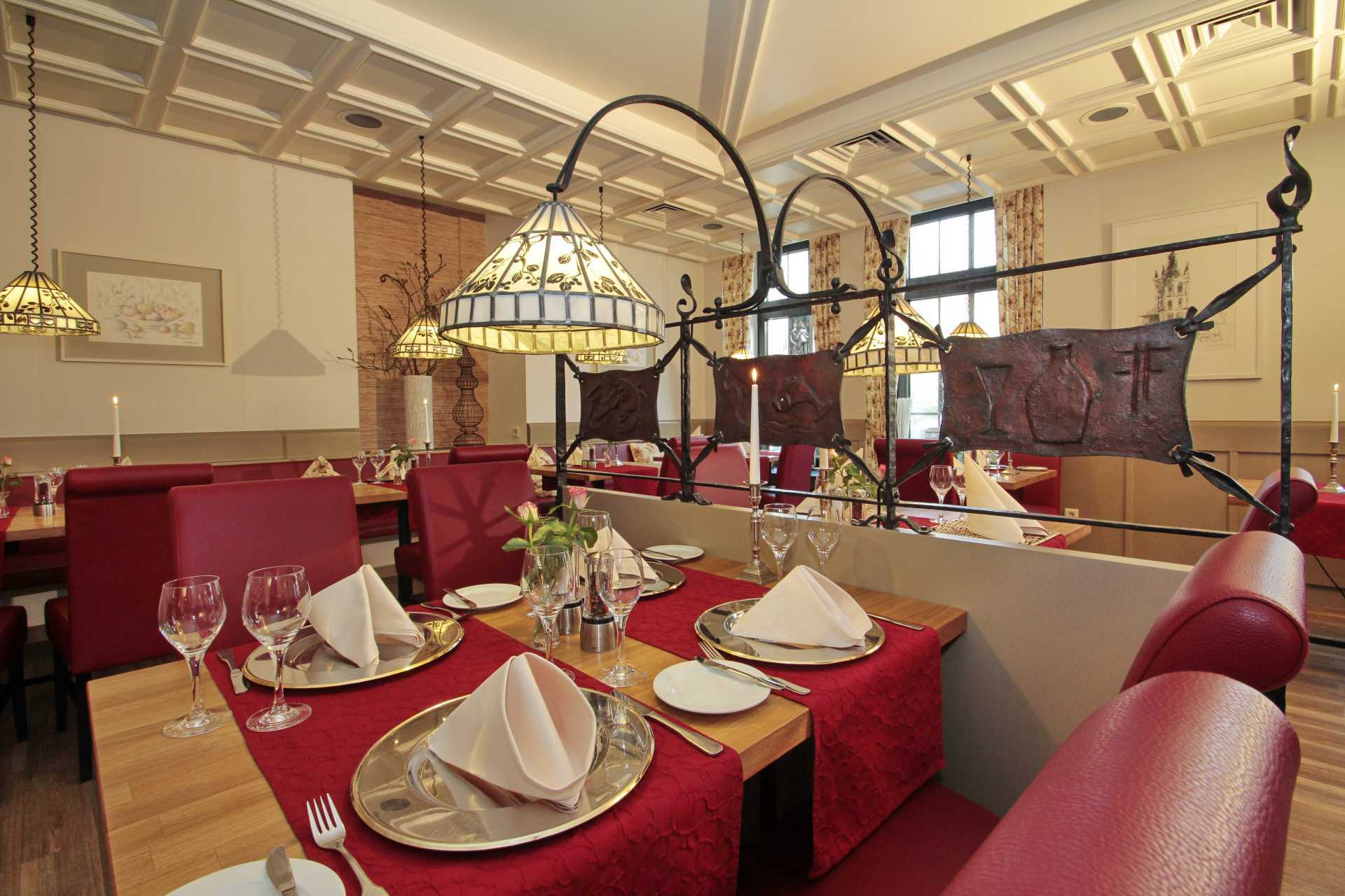 Hotel Deutscher Hof Трир Экстерьер фото